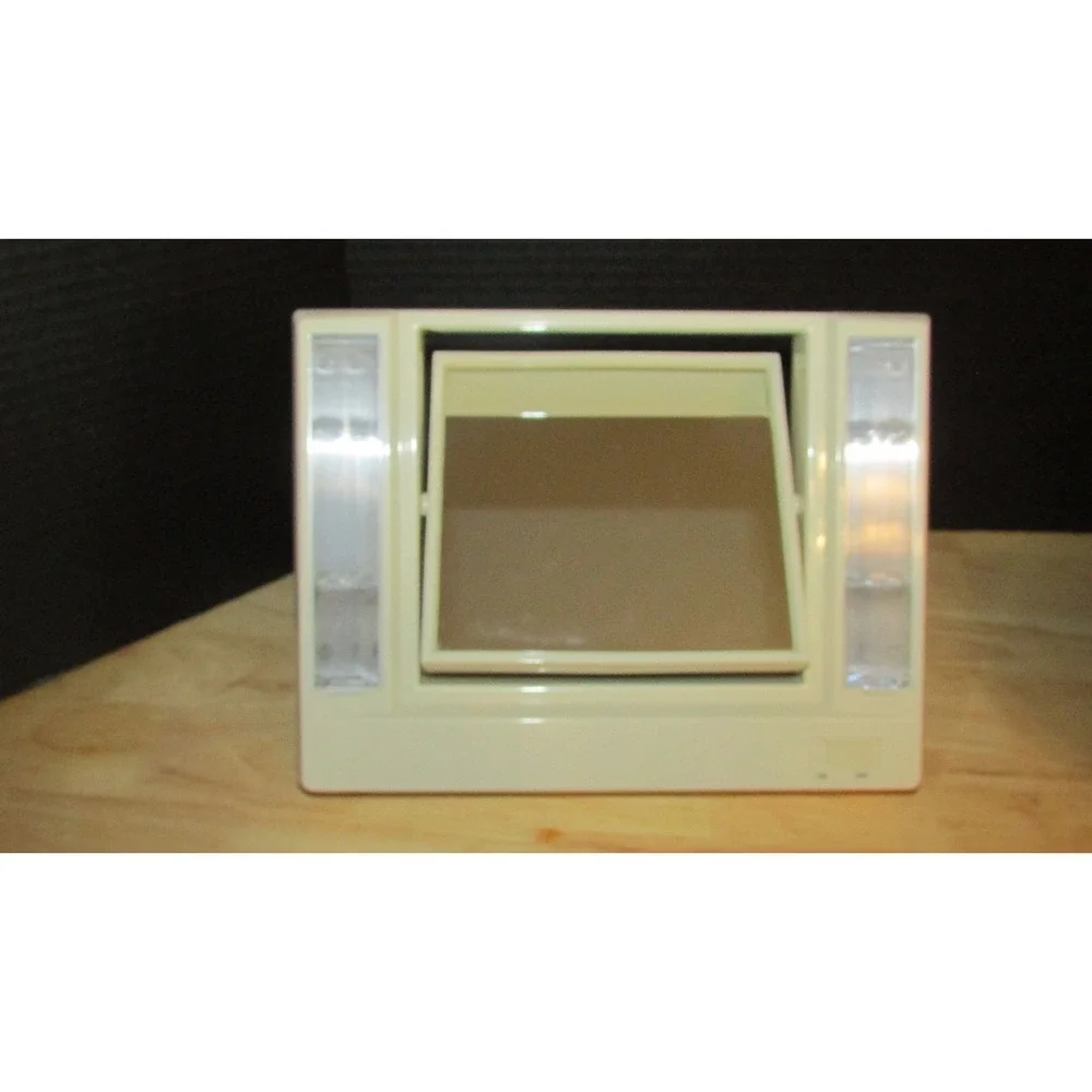 Vintage Avon Reflections of Beauty Lighted Vanity Make-Up Mirror 2 sided 1986
